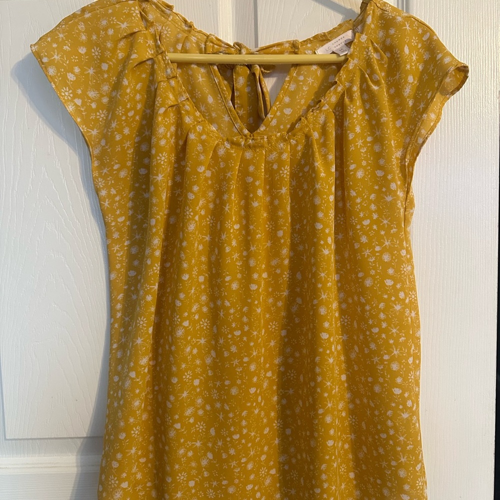 LC Lauren Conrad Mustard Yellow Floral Cap-Sleeve Tunic